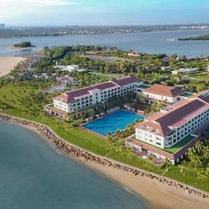 Renaissance & Resort